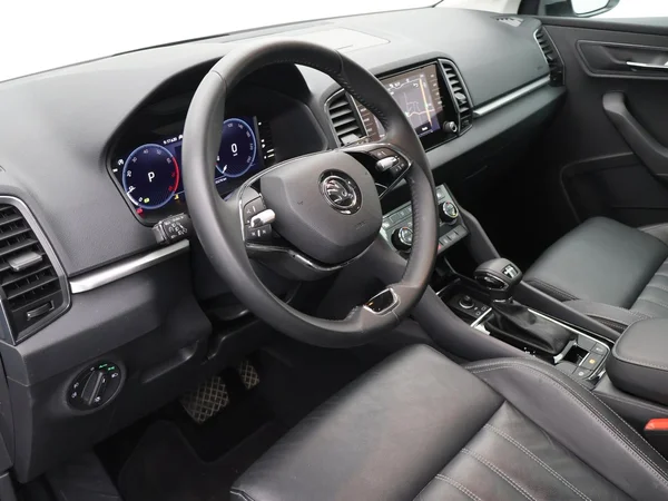 SKODA Karoq (2023) — foto 3 van 30