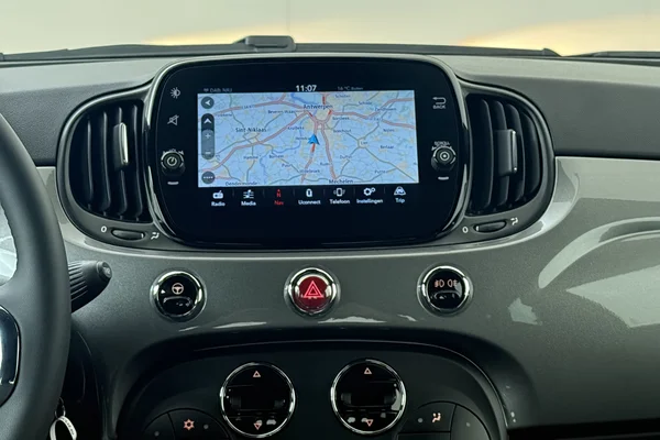 Fiat 500c (2023) — foto 3 van 16