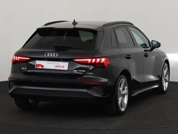 AUDI A3 Sportback (2024) — foto 10 van 17