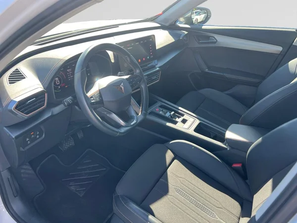 CUPRA Formentor e-Hybrid (PHEV) (2022) — foto 8 van 25