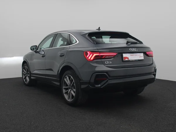 AUDI Q3 Sportback (2026) — foto 15 van 19