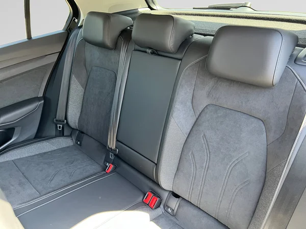 VOLKSWAGEN Golf VIII (2026) — foto 10 van 24