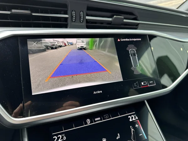 AUDI A6 Avant (2023) — foto 13 van 16
