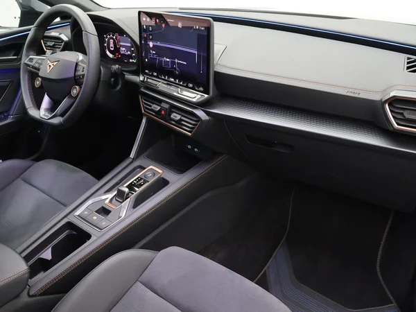 CUPRA Leon ST (2026) — foto 23 van 33