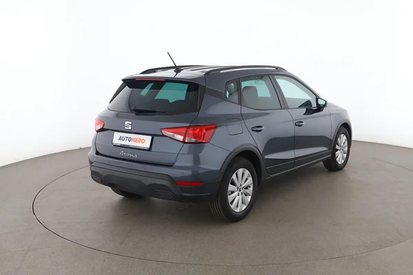 Seat Arona (2024) — foto 12 van 16