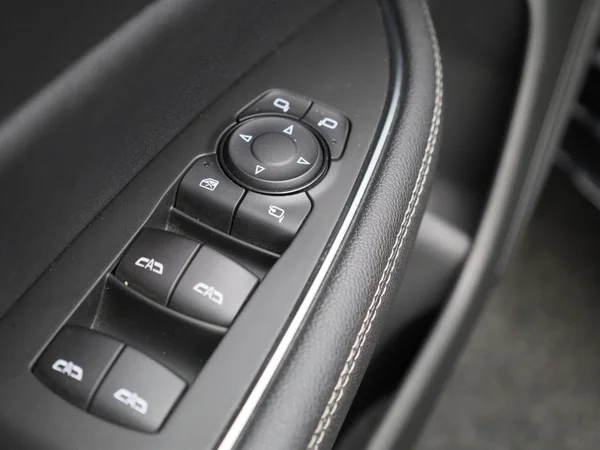 Opel Insignia (2022) — foto 20 van 40