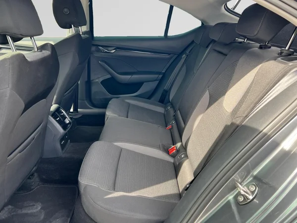 SKODA Octavia (2023) — foto 5 van 18
