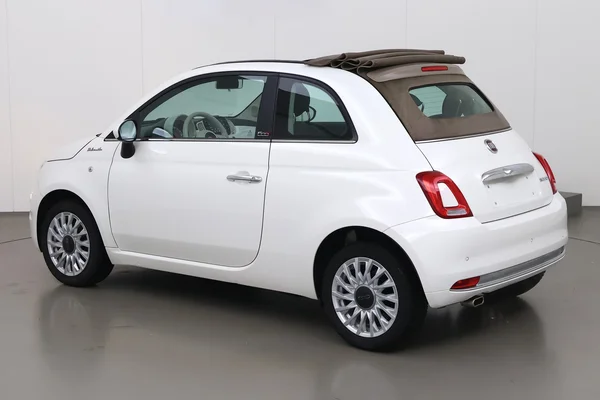 Fiat 500c (2021) — foto 12 van 18
