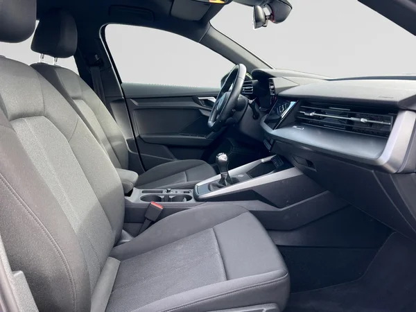 AUDI A3 Sportback Dsl (2021) — foto 14 van 18