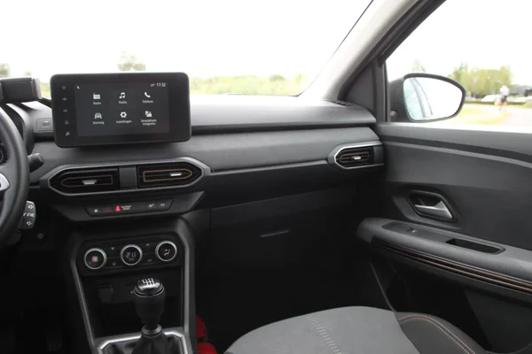 Dacia Jogger (2023) — foto 5 van 34