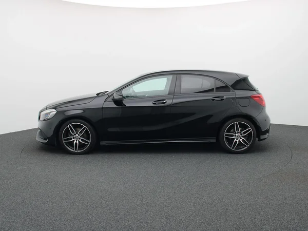 Mercedes-Benz A-Klasse (2018) — foto 21 van 26