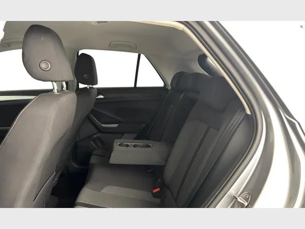 Volkswagen T-Roc (2023) — foto 4 van 27