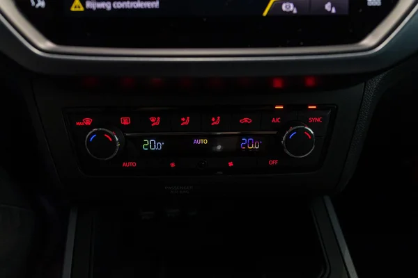 SEAT Arona (2018) — foto 24 van 32