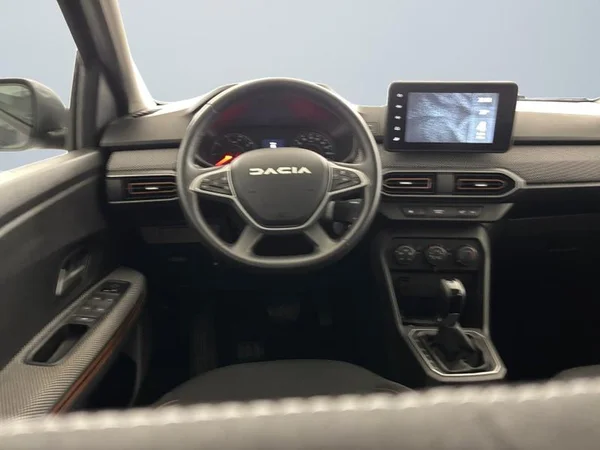 DACIA Sandero Stepway (2023) — foto 2 van 30