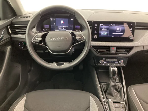 SKODA Scala (2025) — foto 11 van 36