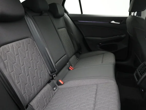VOLKSWAGEN Golf VIII (2025) — foto 7 van 20
