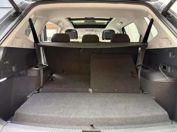 VOLKSWAGEN Tiguan Allspace (2023) — foto 16 van 19
