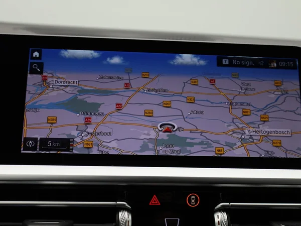 BMW 3 Reeks (2021) — foto 14 van 46