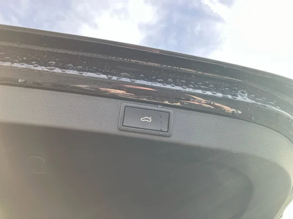 SKODA Octavia Combi PHEV (2024) — foto 9 van 26