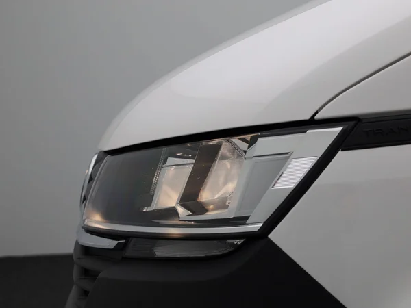 Volkswagen Transporter (2023) — foto 13 van 38