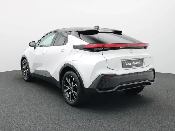 Toyota C-HR (2025) — foto 12 van 26