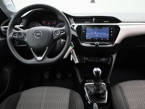 Opel Corsa (2023) — foto 34 van 36