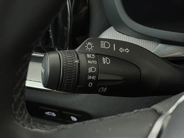 VOLVO V60 (2022) — foto 16 van 33