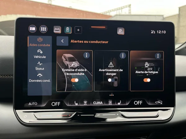 CUPRA Born (2025) — foto 6 van 25
