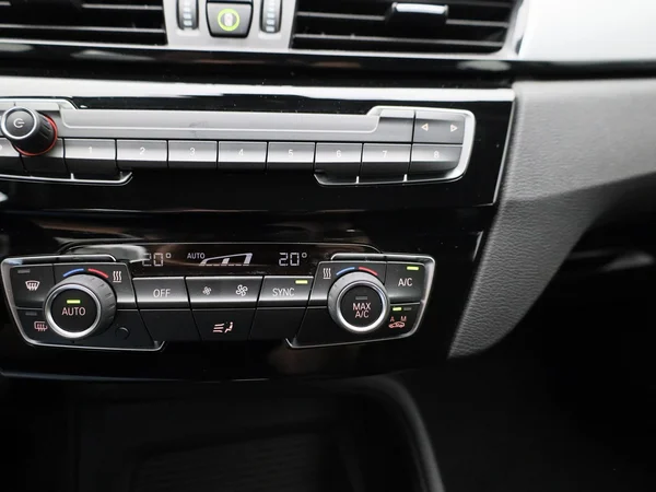 BMW X1 (2022) — foto 11 van 41