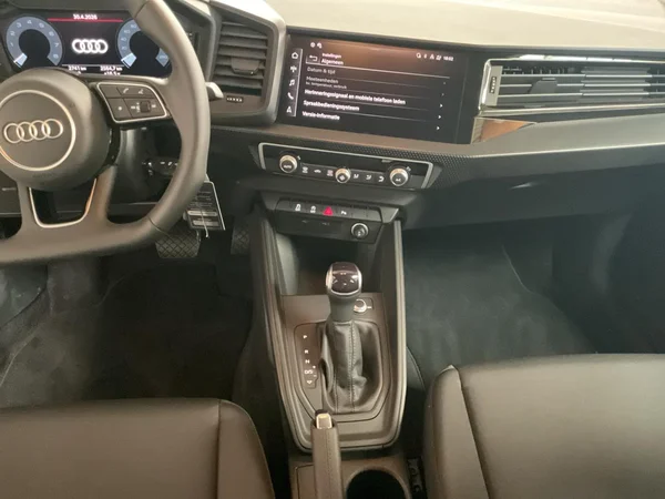 AUDI A1 Sportback (2025) — foto 3 van 24