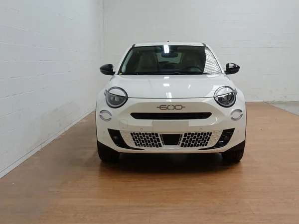 Fiat 600 (2026) — foto 23 van 25