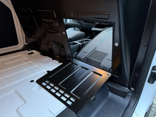 Ford Transit Courier (2025) — foto 26 van 35