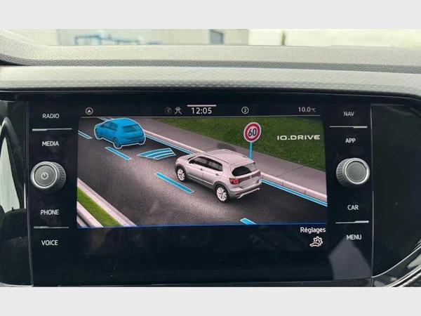 Volkswagen T-CROSS (2023) — foto 15 van 22