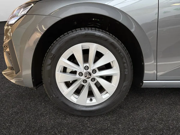 SKODA Scala (2025) — foto 6 van 16
