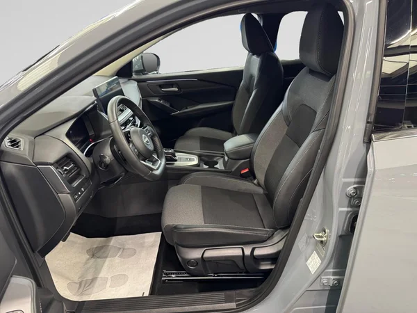 NISSAN Qashqai (2025) — foto 24 van 24