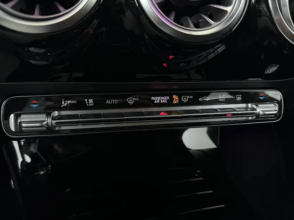 MERCEDES CLA 250 (2021) — foto 17 van 32