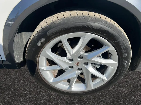 CUPRA Formentor e-Hybrid (PHEV) (2022) — foto 14 van 25