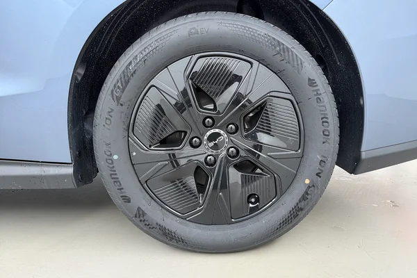 BYD Seal 6 Phev (2025) — foto 9 van 12