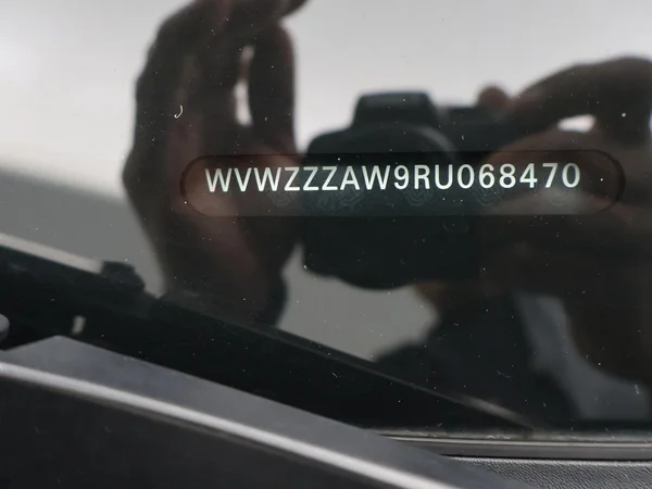 VOLKSWAGEN Polo (2024) — foto 2 van 29