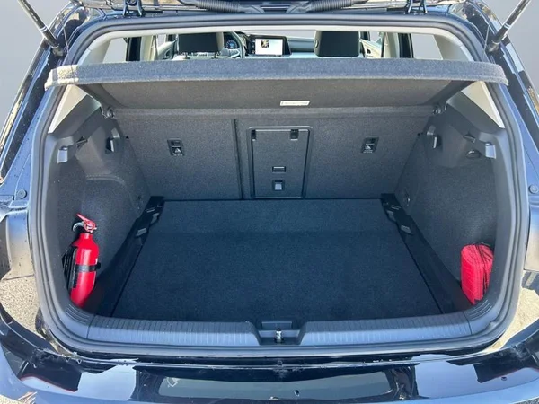 VOLKSWAGEN Golf VIII (2022) — foto 24 van 31