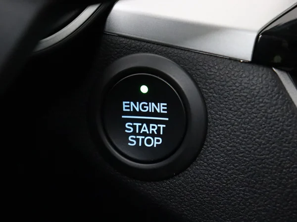 FORD Kuga (2024) — foto 16 van 28