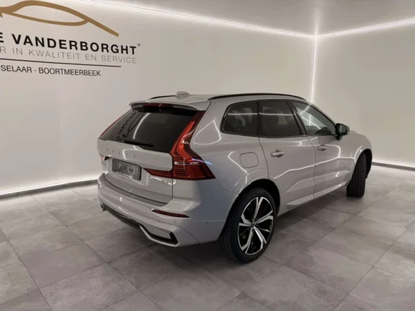 Volvo XC60 (2024) — foto 15 van 20