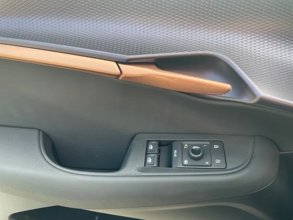 CUPRA Tavascan (2026) — foto 4 van 21