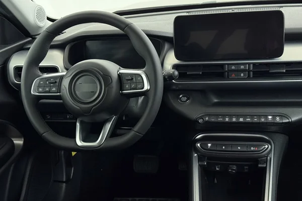 Jeep E-Avenger (2025) — foto 6 van 26