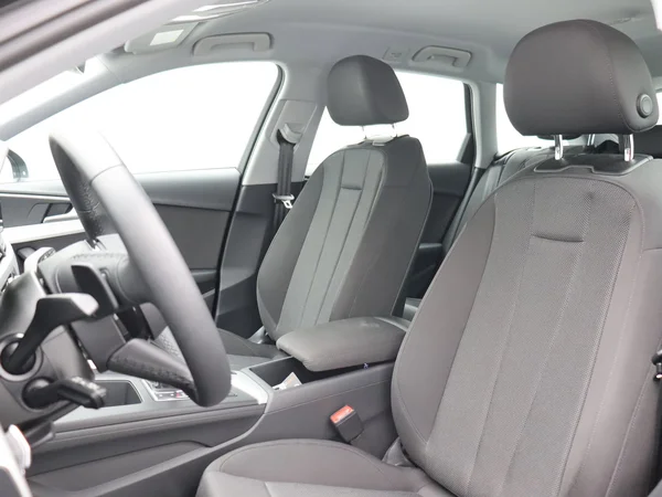 AUDI A4 Avant (2023) — foto 5 van 16