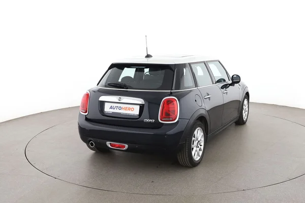 MINI MINI (2020) — foto 12 van 16