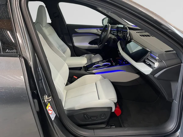 AUDI A6 Avant (2025) — foto 19 van 24
