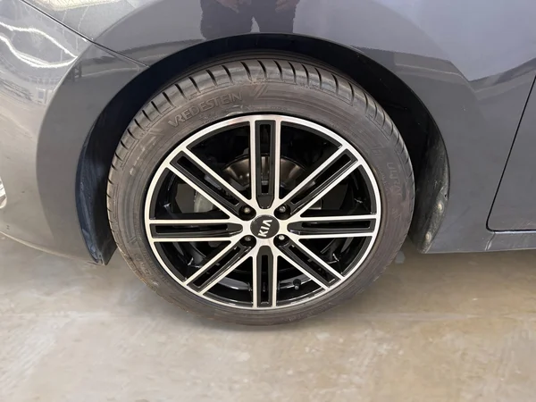 Kia Rio (2018) — foto 3 van 29