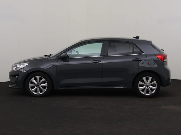 KIA Rio (2021) — foto 12 van 26