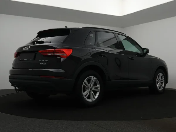 Audi Q3 (2021) — foto 12 van 29
